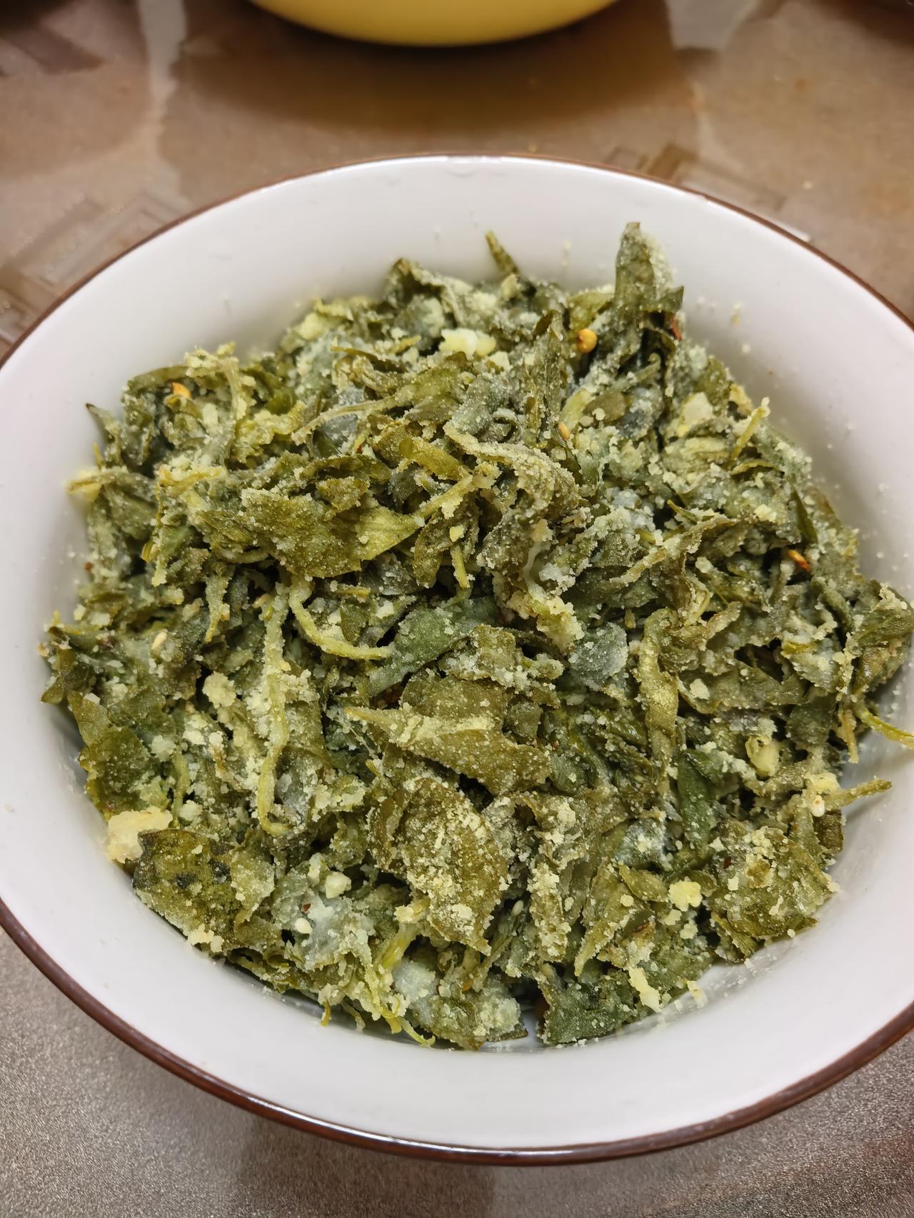 又是吃鲜的一天。

今天锵锵三人行又招摇过市了[捂脸][捂脸][捂脸]，沿着厂区