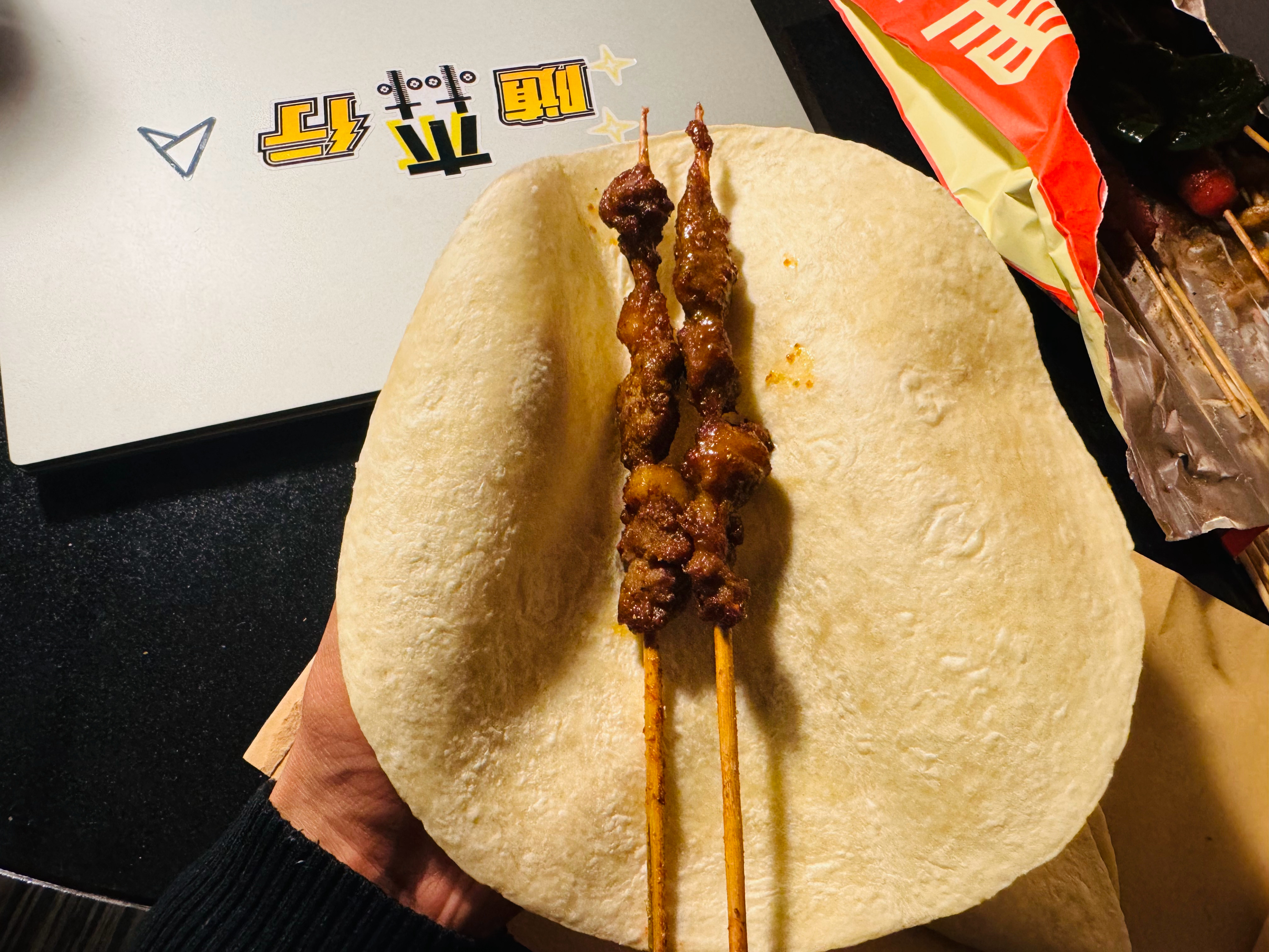 吃完，睡觉[月亮]晚安兄弟姐妹们！ ​​​
