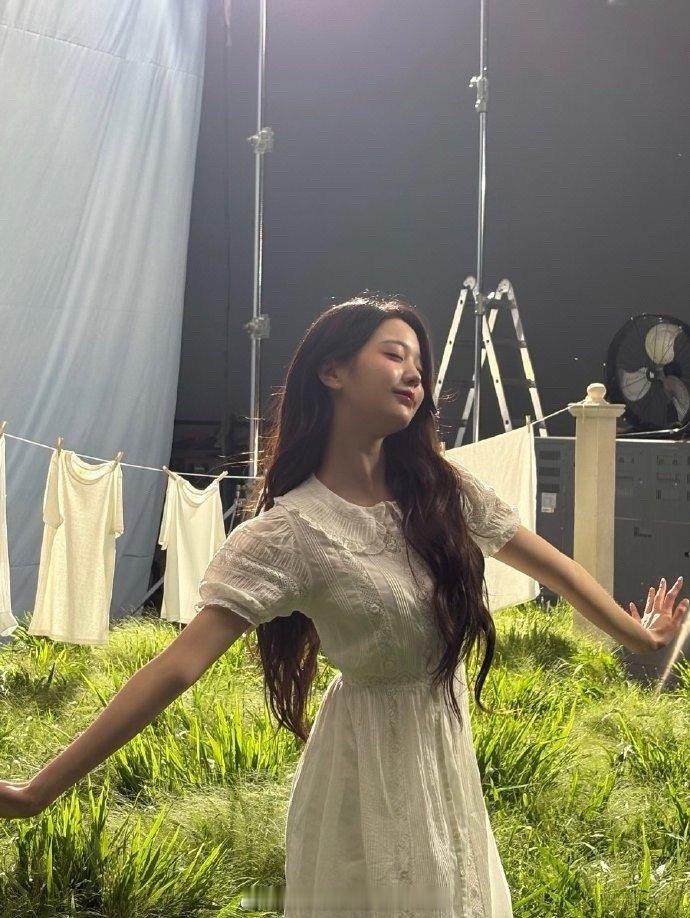 张元英 ig update 🎀小白裙 乖乖嘟 