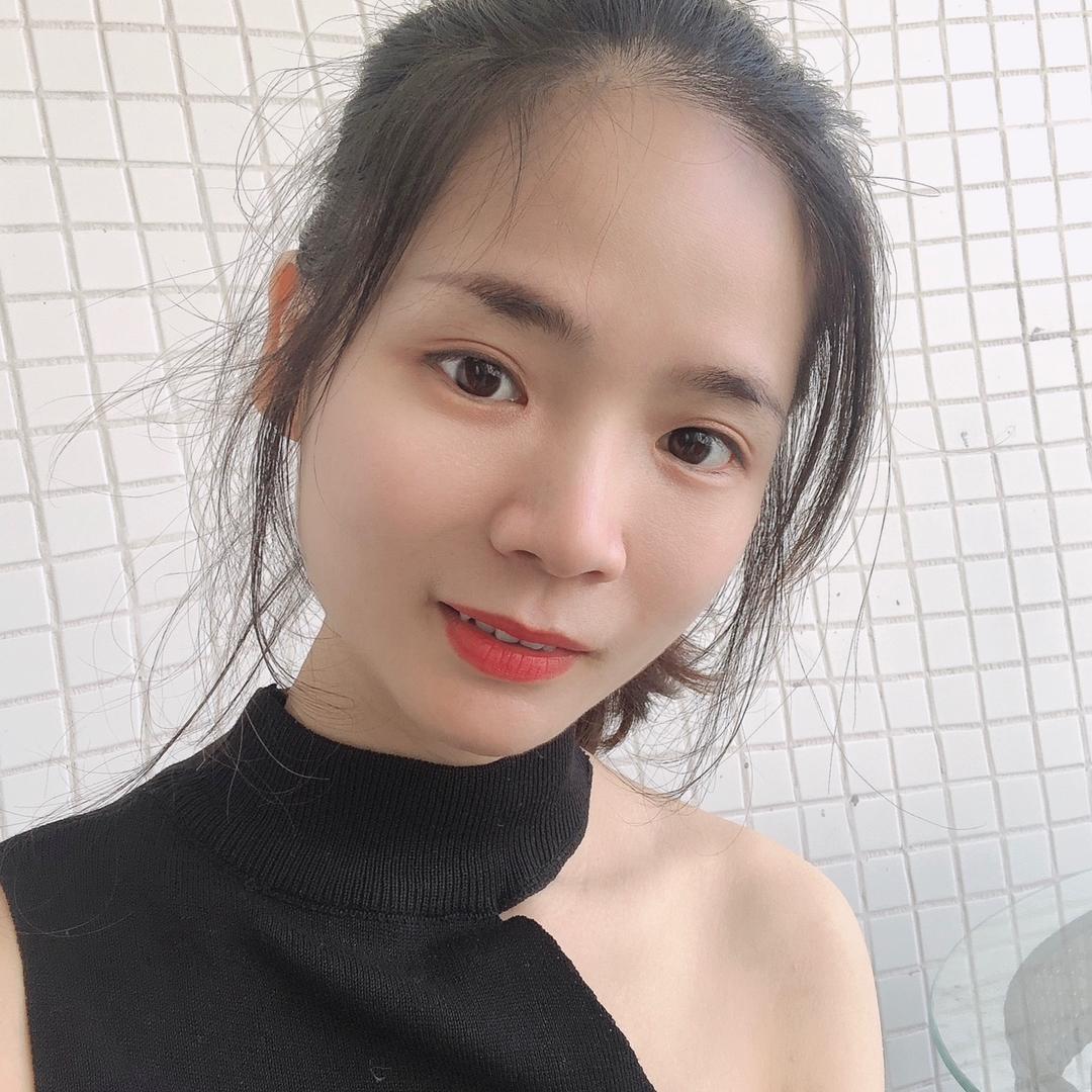 小月不像单亲妈妈