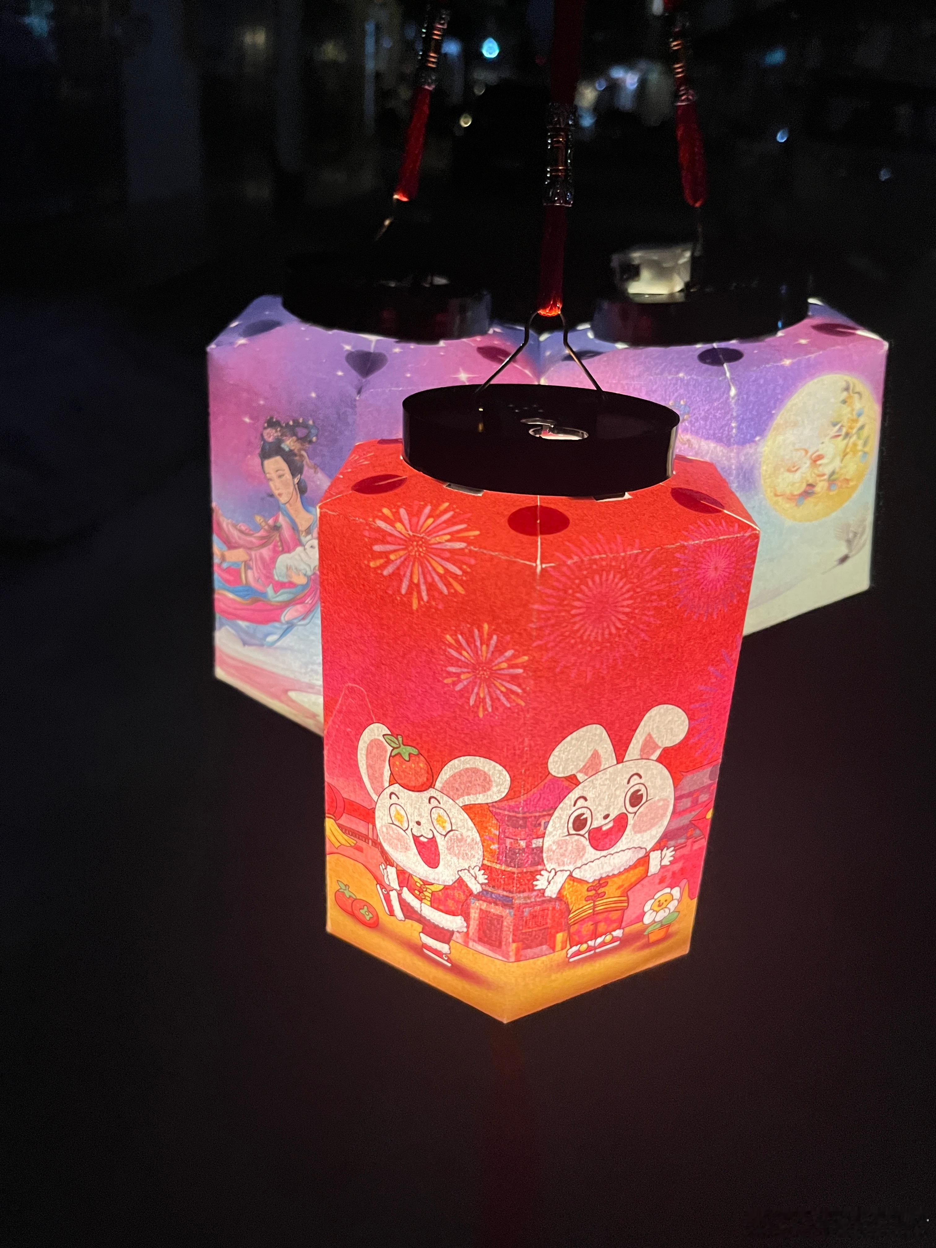一下子有了中秋节的氛围感，祝平安喜乐🎑🥮生活手记 ​​​