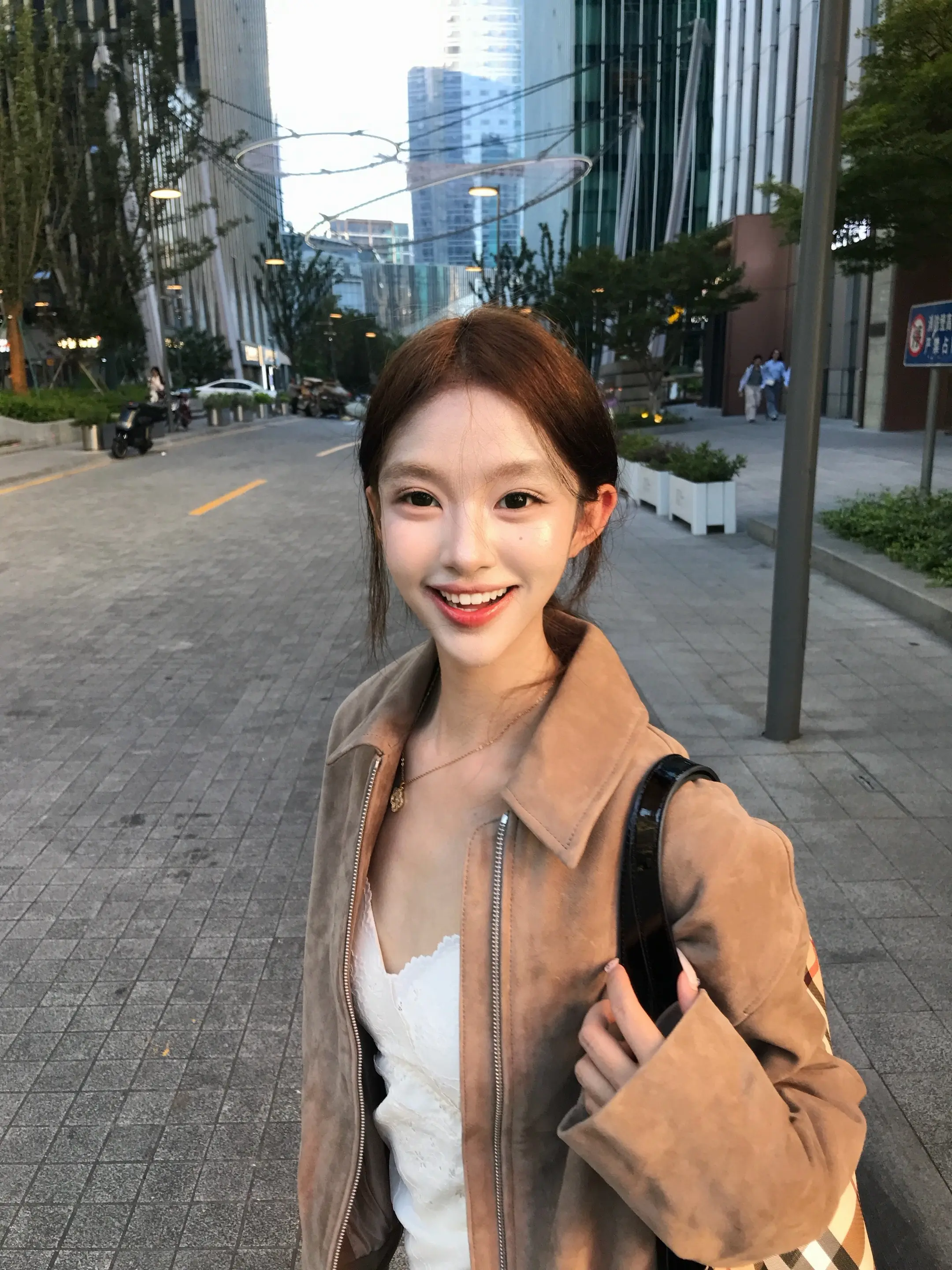 做她的大地 别做她的天
