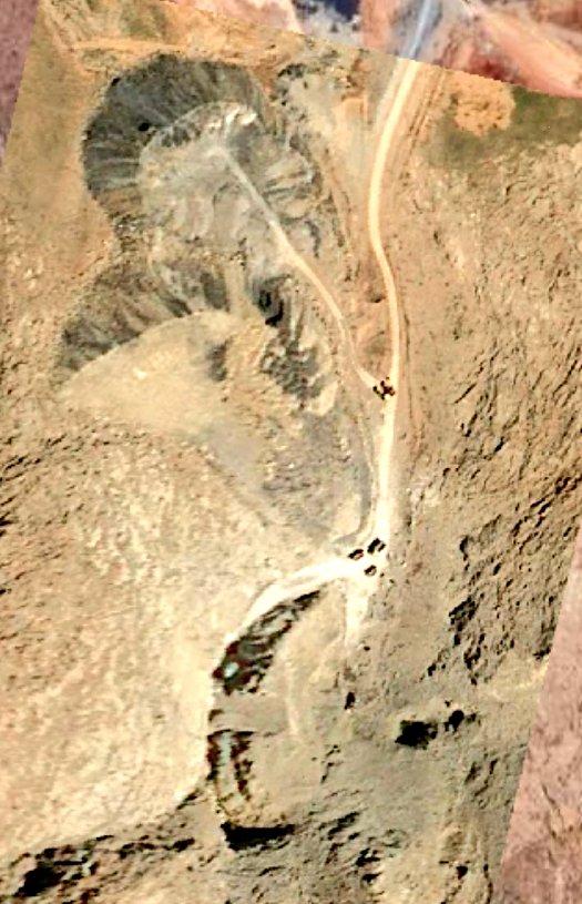 卫星图像显示，伊朗正在多个地下导弹基地进行碎片清理工作，包括伊朗西部霍梅因以及大