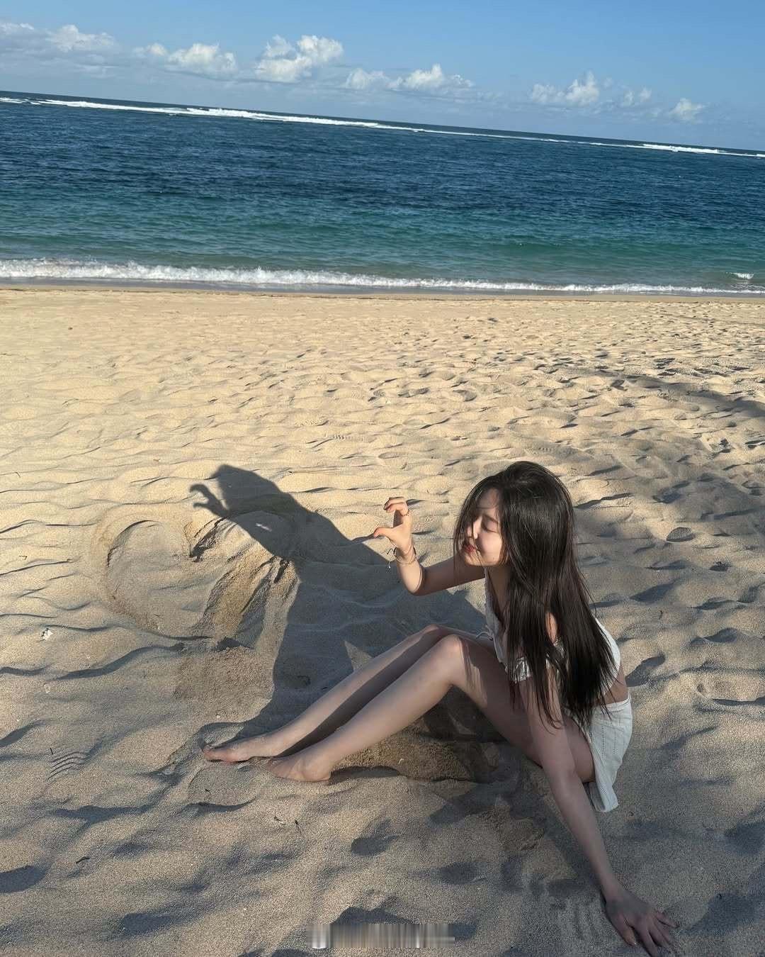 舒服的度假照金珉周 ​​​