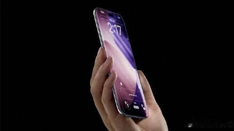 【曝苹果全玻璃iPhone未被取消，项目按计划推进】8 月 11 日消息，此前有