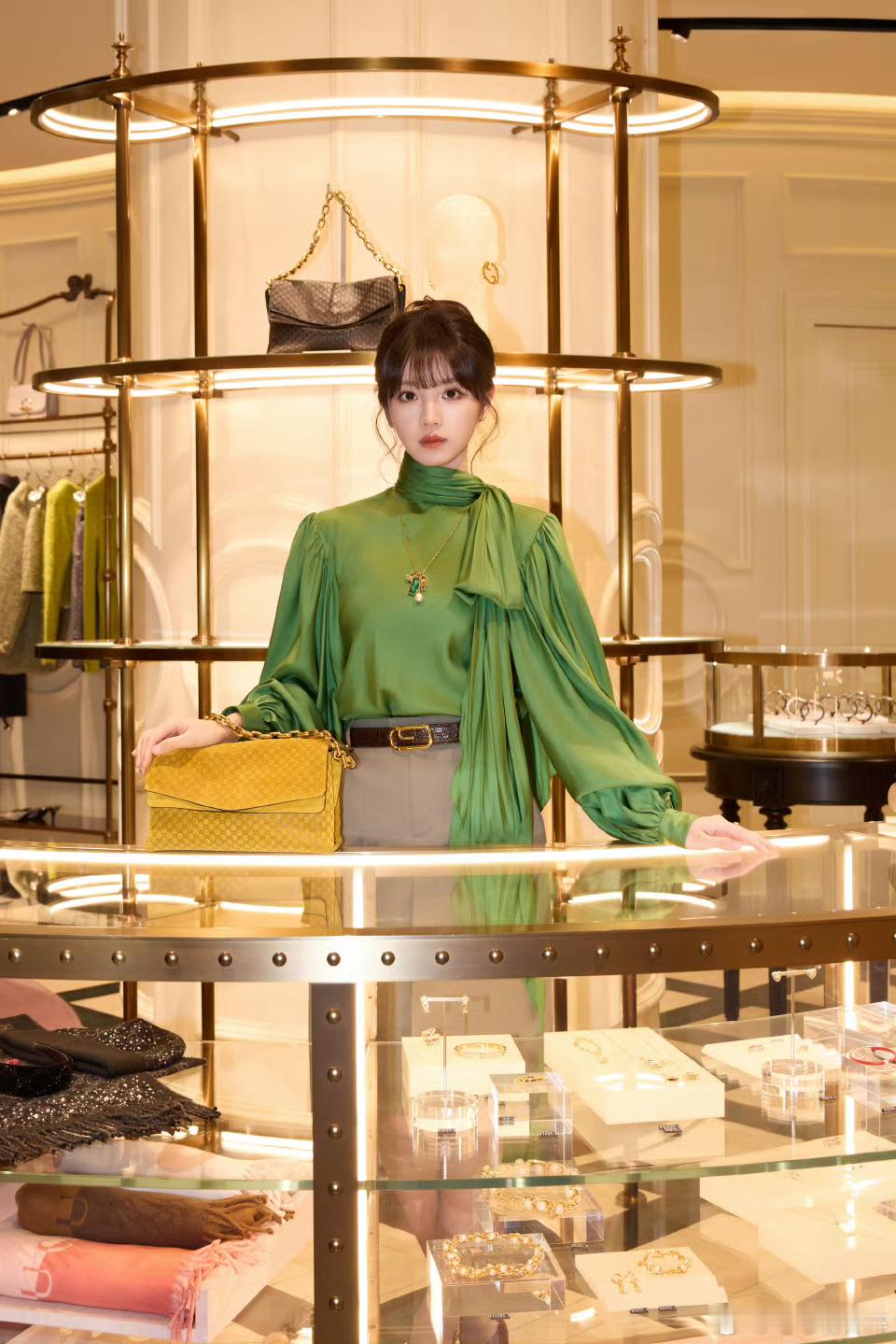 好美的田曦薇明媚大气 