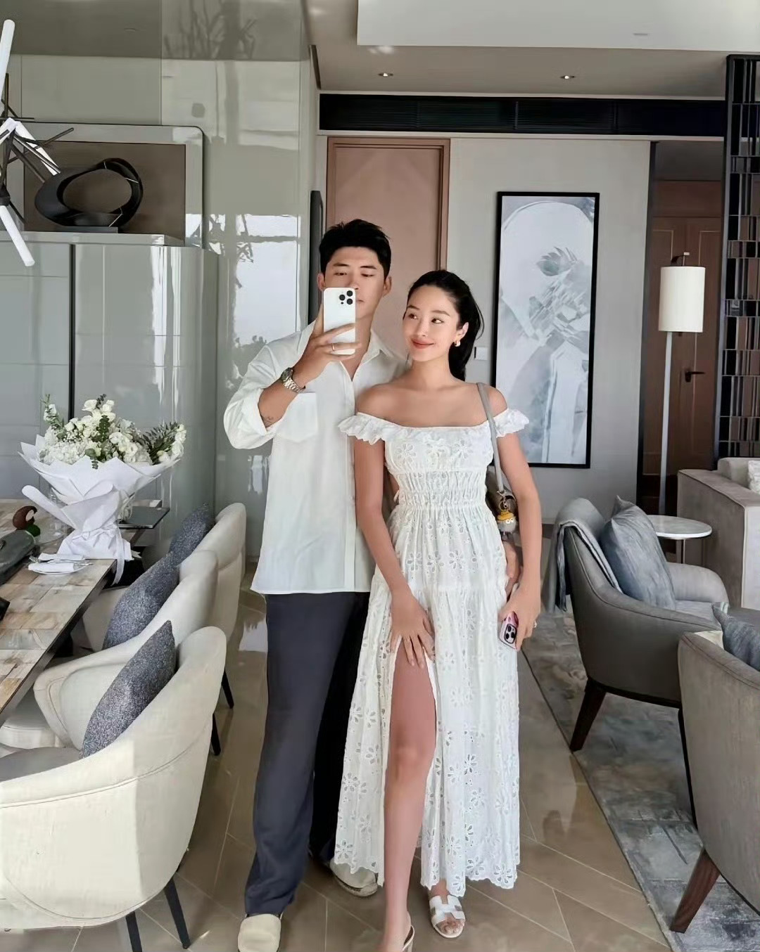 万万没想到，杨采钰的老公竟然这么帅，有颜有才真的是人生赢家 