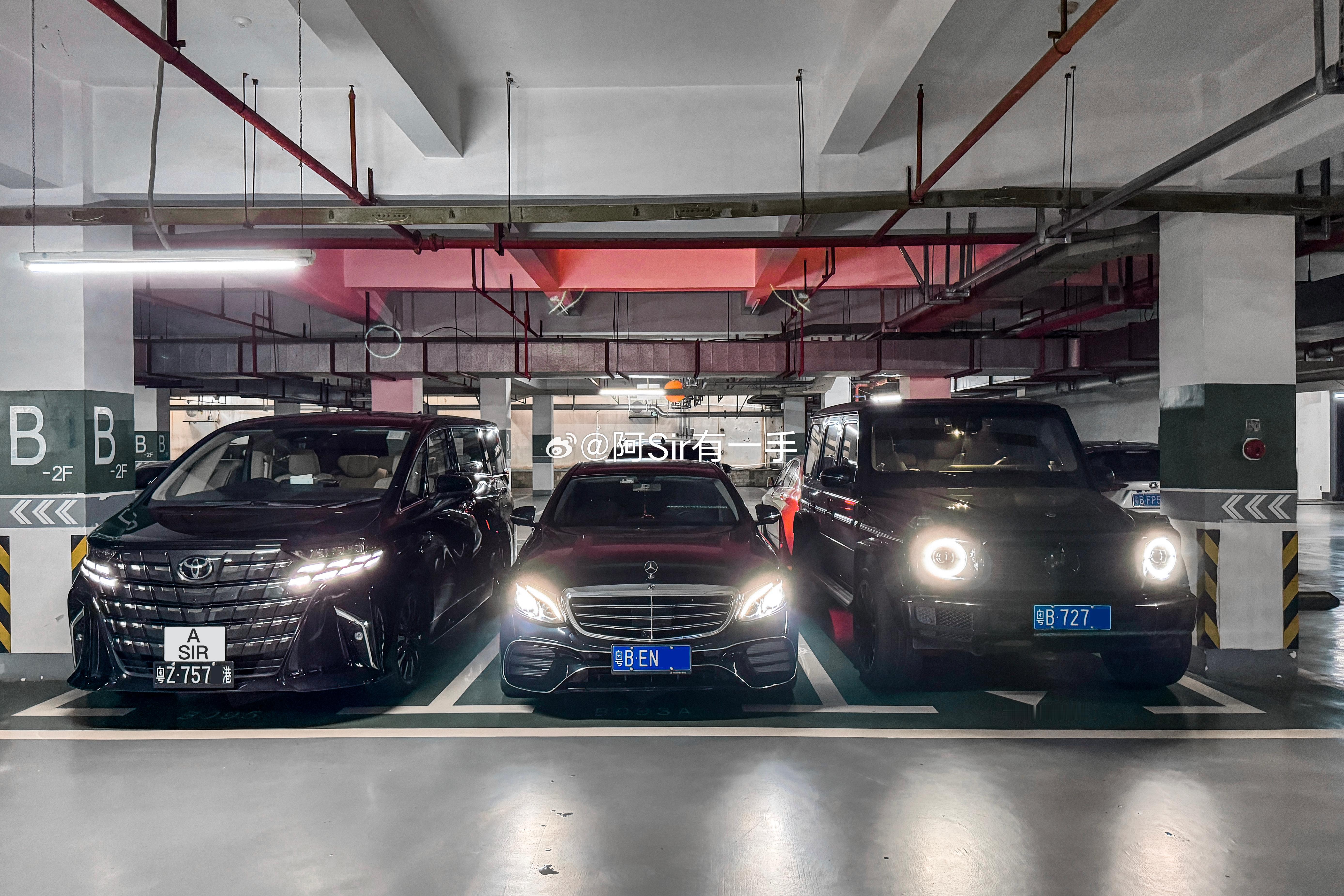 距离梦想车库还缺一个漂亮的车库￼[苦澀]  ​​​