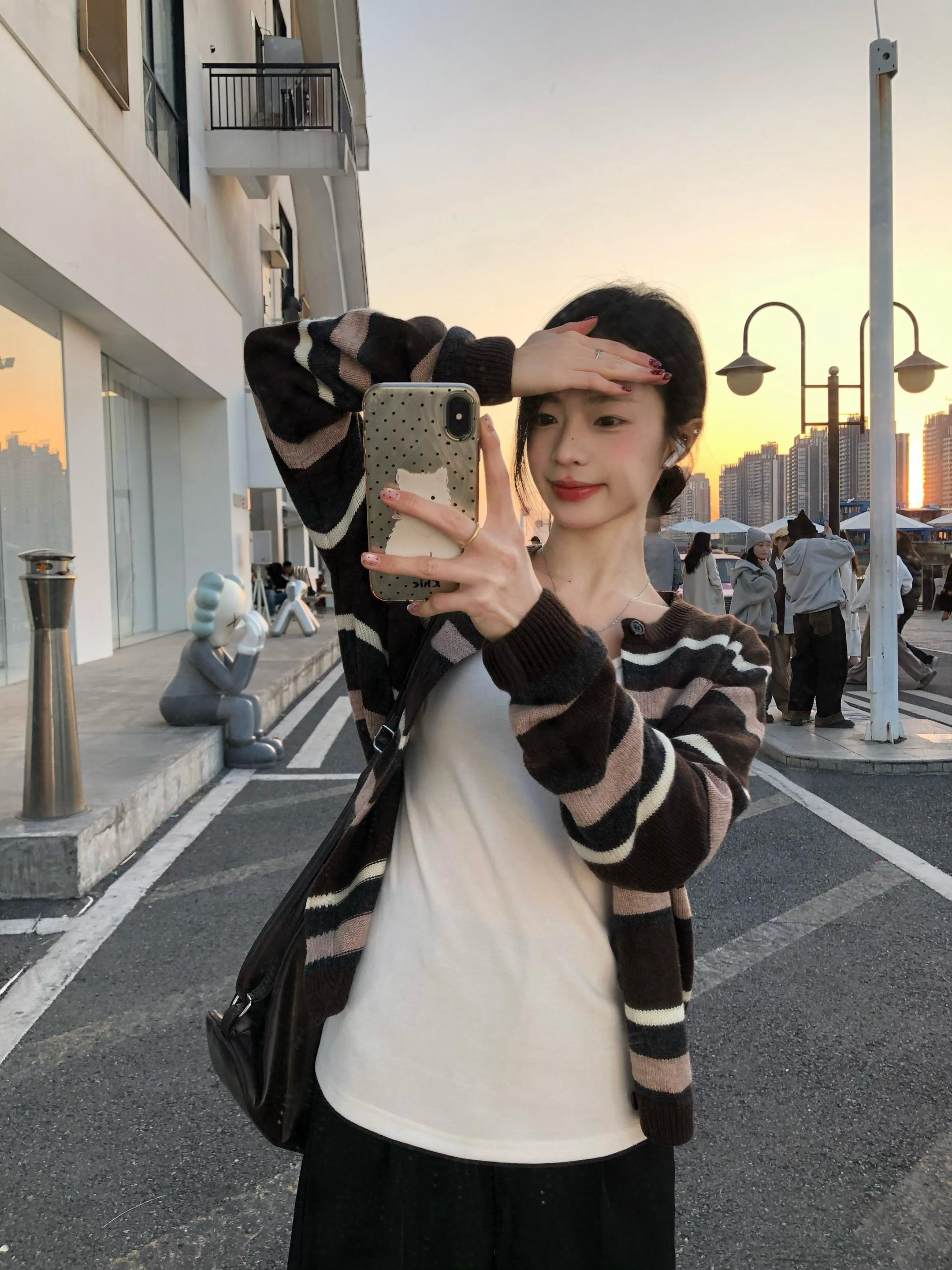 晚餐后的甜点就点你喜欢的吧