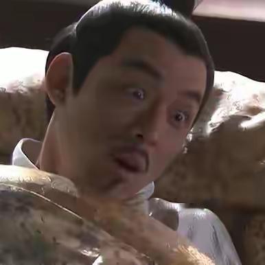 朱常洛登基，后妈立马献上8个漂亮宫女，他享受过后：快，传御医
 
这个后妈不是别