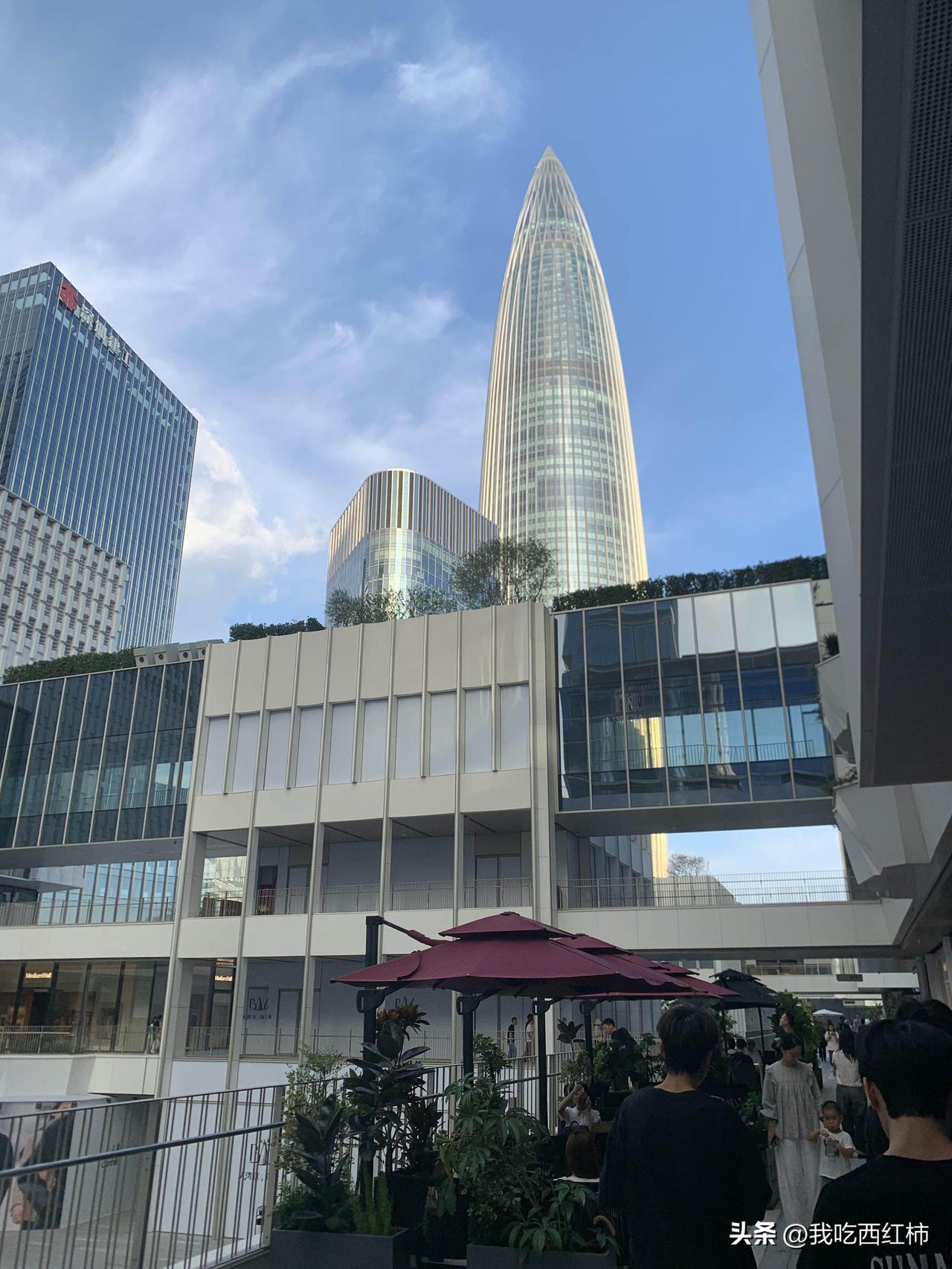 钱，真的太重要了， 当你每个月稳定有7000元的收入时， 你日常开销生活就没有压