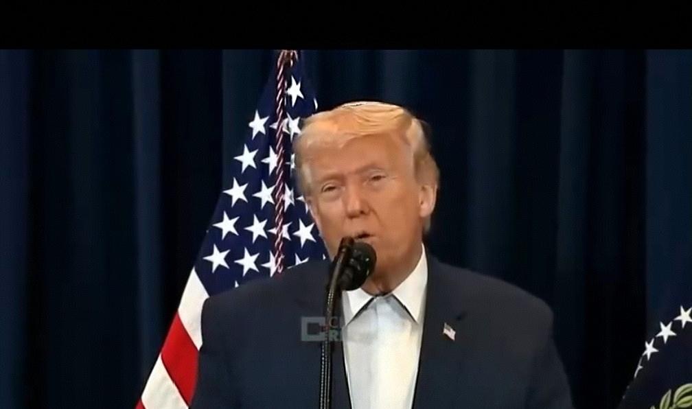 特朗普称加拿大总理为“该国未来州长”

特朗普再次暗示要扩大美国影响力。在一次声