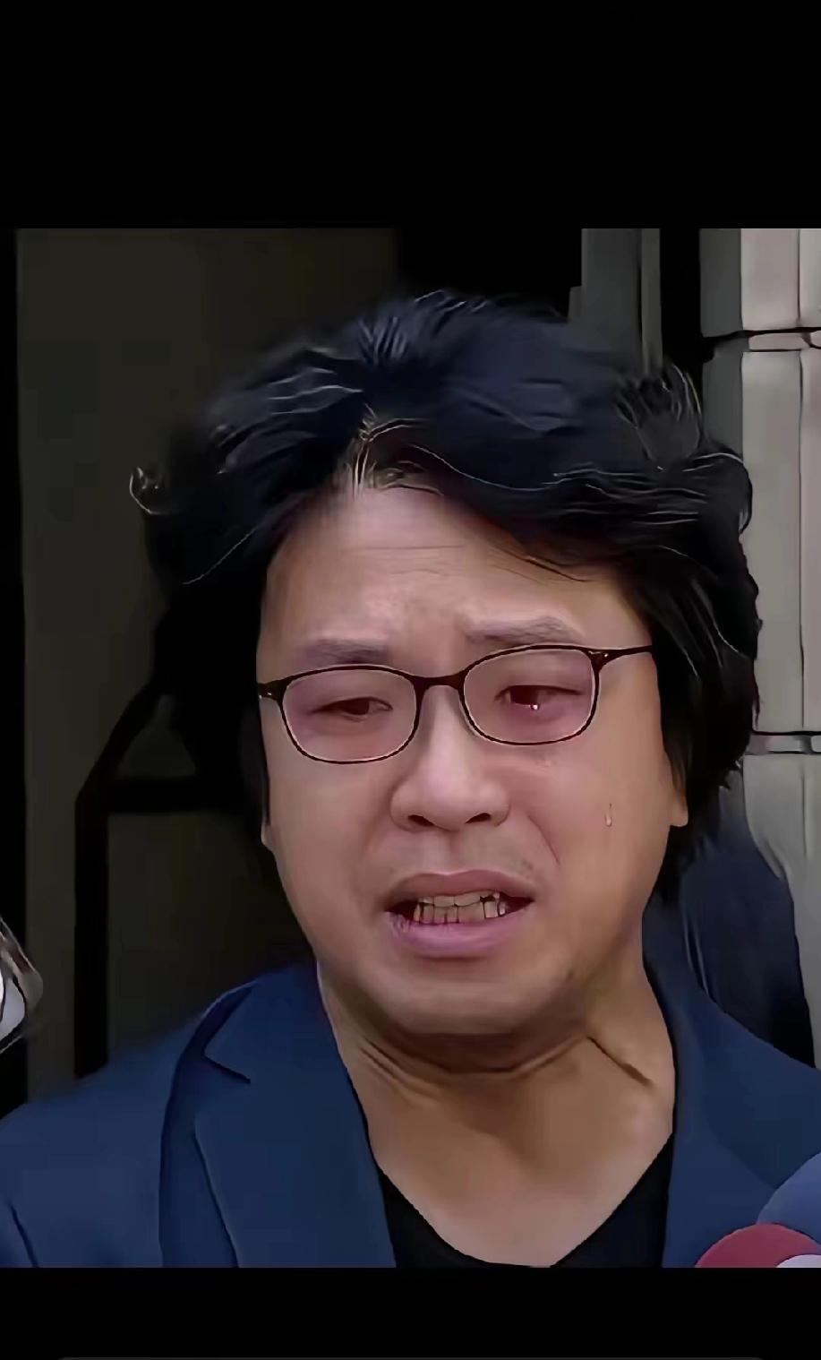 家人们快看这场大型“打脸现场”！前脚刚喊完“台湾人不在怕”的沈伯洋，转头就

哭