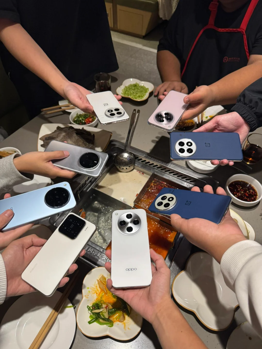 数码博主都在用什么手机？iPhone？