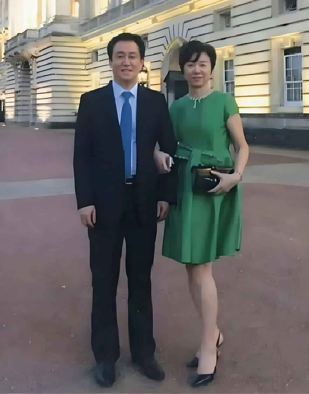 许某某，我只想过前半生！

法槌落下，他的心彻底掉在了地上，对于最后判定的无期徒