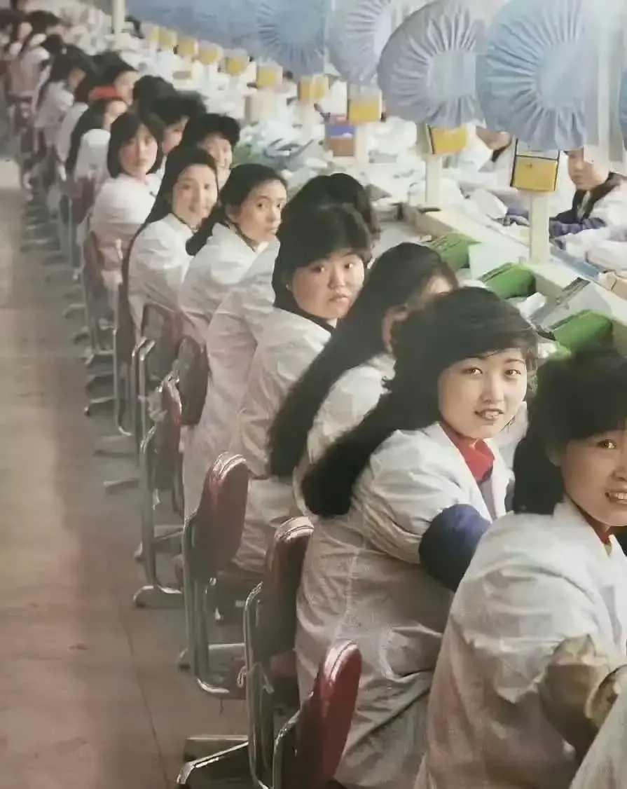 洗衣粉能洗头的年代，头发都很厚！