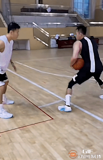 郭艾伦强势回归背后……
#记录我的2024#