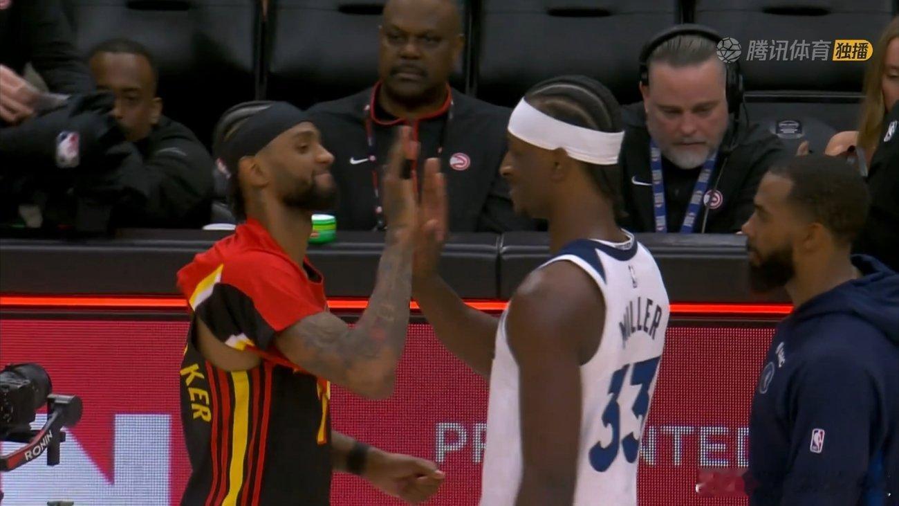 早场比赛，森林狼客场102-126惨败老鹰，错失排名反超湖人的机会。爱德华兹30