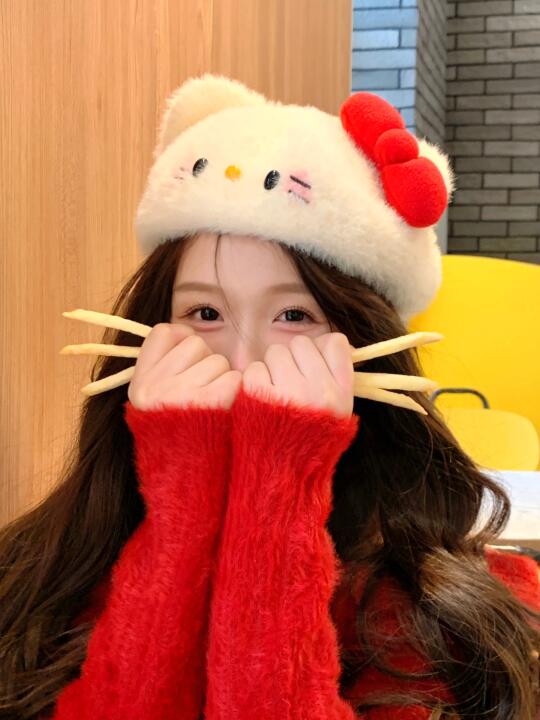 是薯条小猫耶 ミ ᴗ͈  。ᴗ͈ ミ    🍟 ˖֢ ♡ ! !