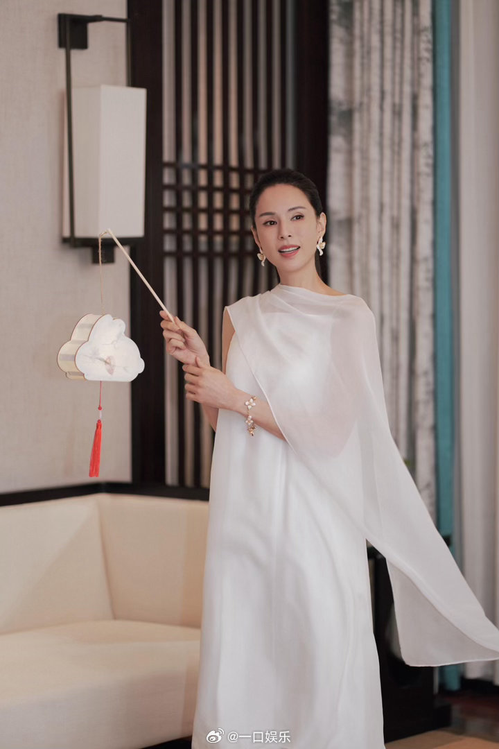 李若彤回怼演短剧是下沉 “我是演员，又不是天上的神仙。”李若彤这句话值得所有爱贴