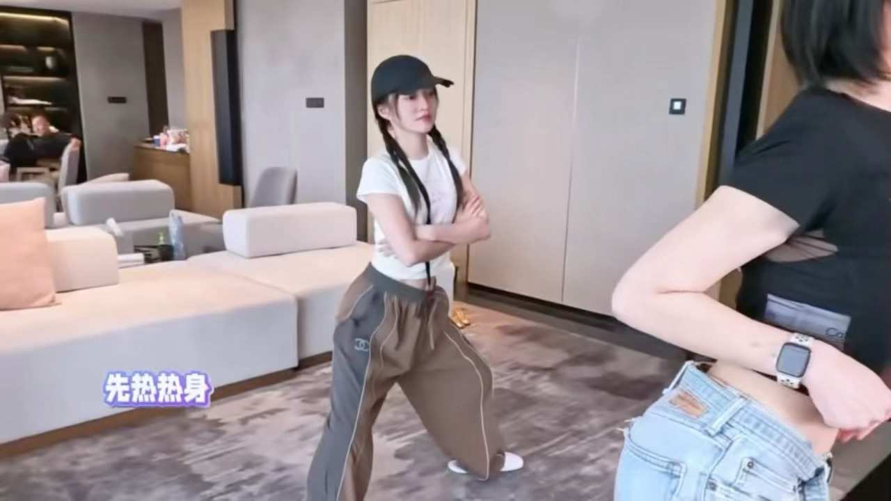 张韶涵巡演首创异地1比1练团这真的不是张韶涵扬州演唱会 姐真的太卷了！为了嘉兴首