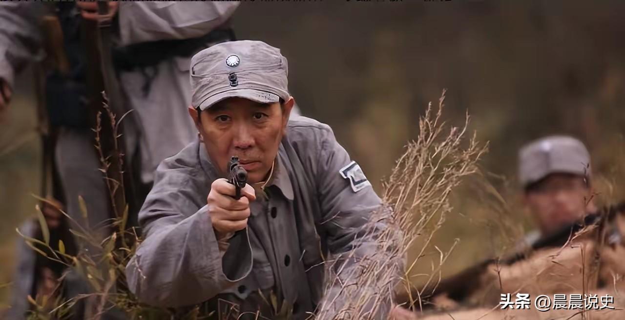 1941年，战后营长突发奇想，冒险多打了一仗，给师长送上一份大礼。
 
​那年1