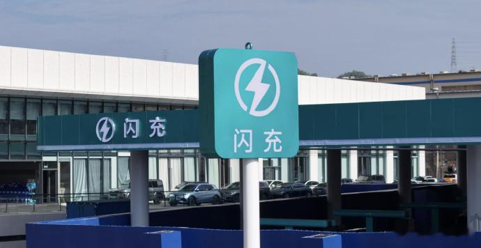 4月新能源渗透率破60%！比亚迪以技术领跑车市存量竞争新阶段，2026年4月，国