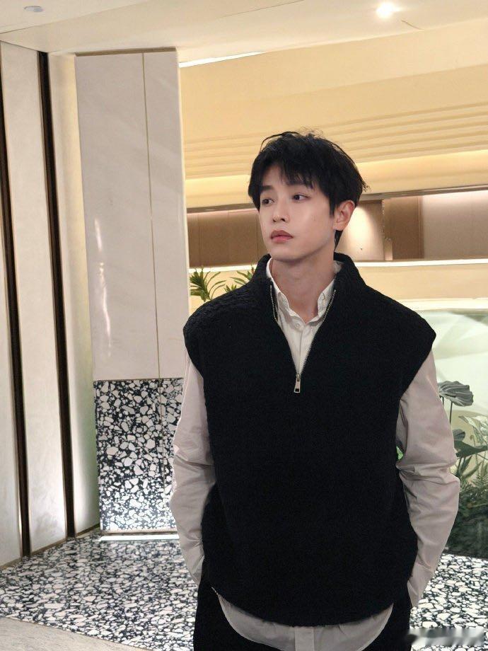 彭昱畅30岁当弟好哭又好笑正片虐到心碎，花絮笑到直不起腰 谁懂转头就刷到花絮里得