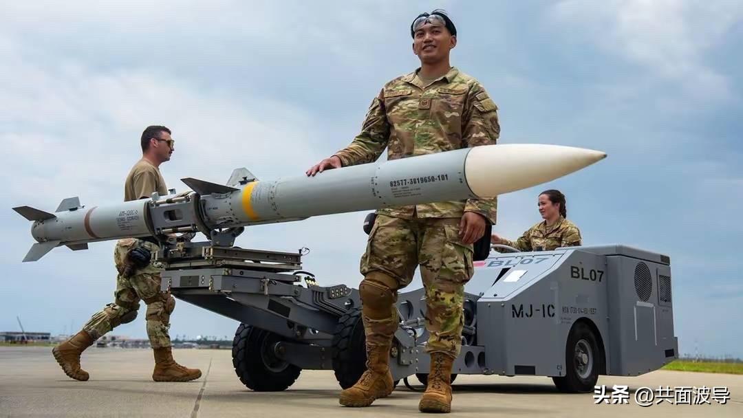 还是美国聪明，一方面不承认是伊朗击落的，另一方面，借机宣传美国的空对空导弹，美国