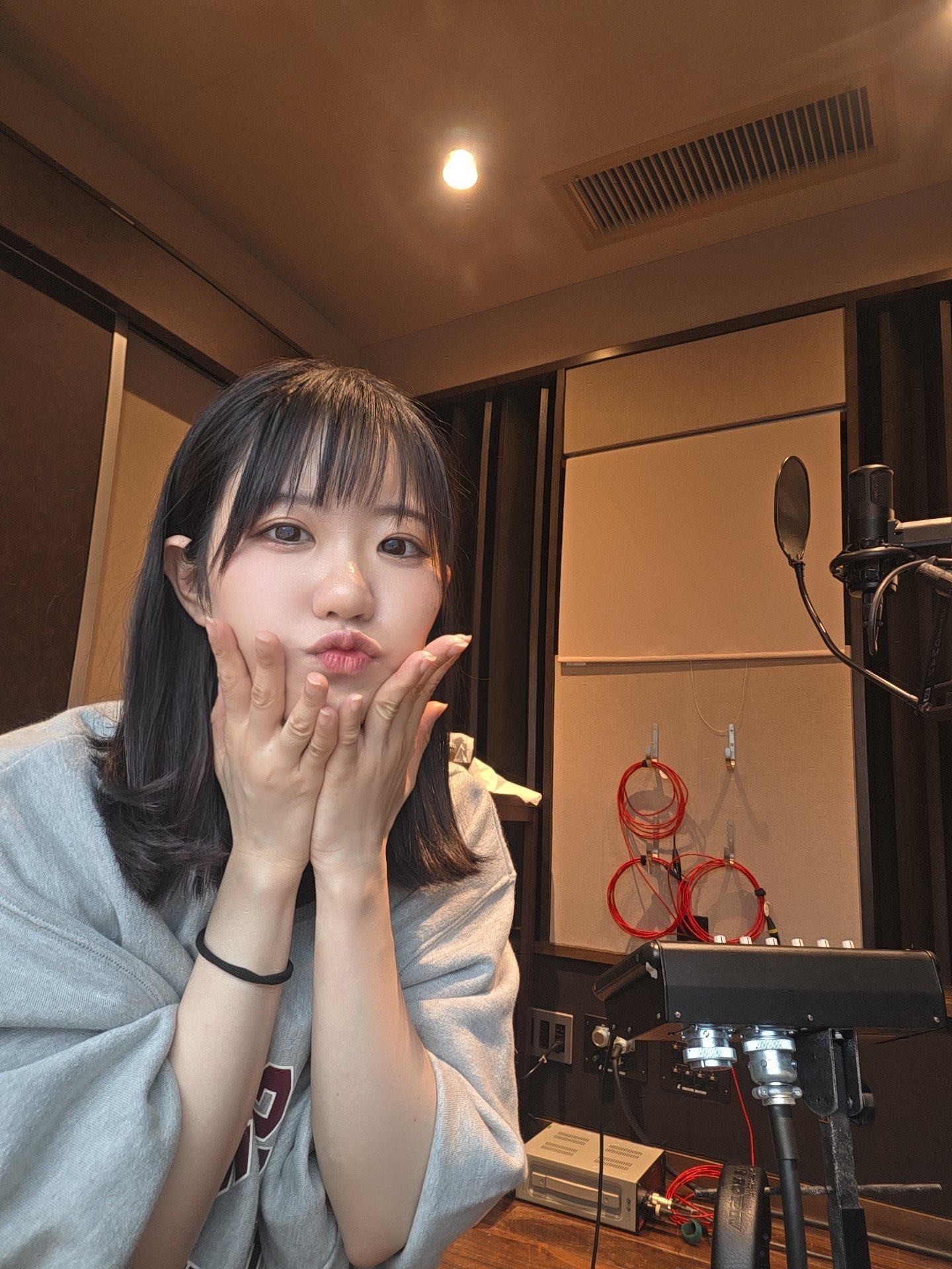 东山奈央