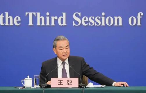 绕开德法直奔北欧！王毅四国连访，撕开北极博弈核心布局

很多人看到出访通稿第一反