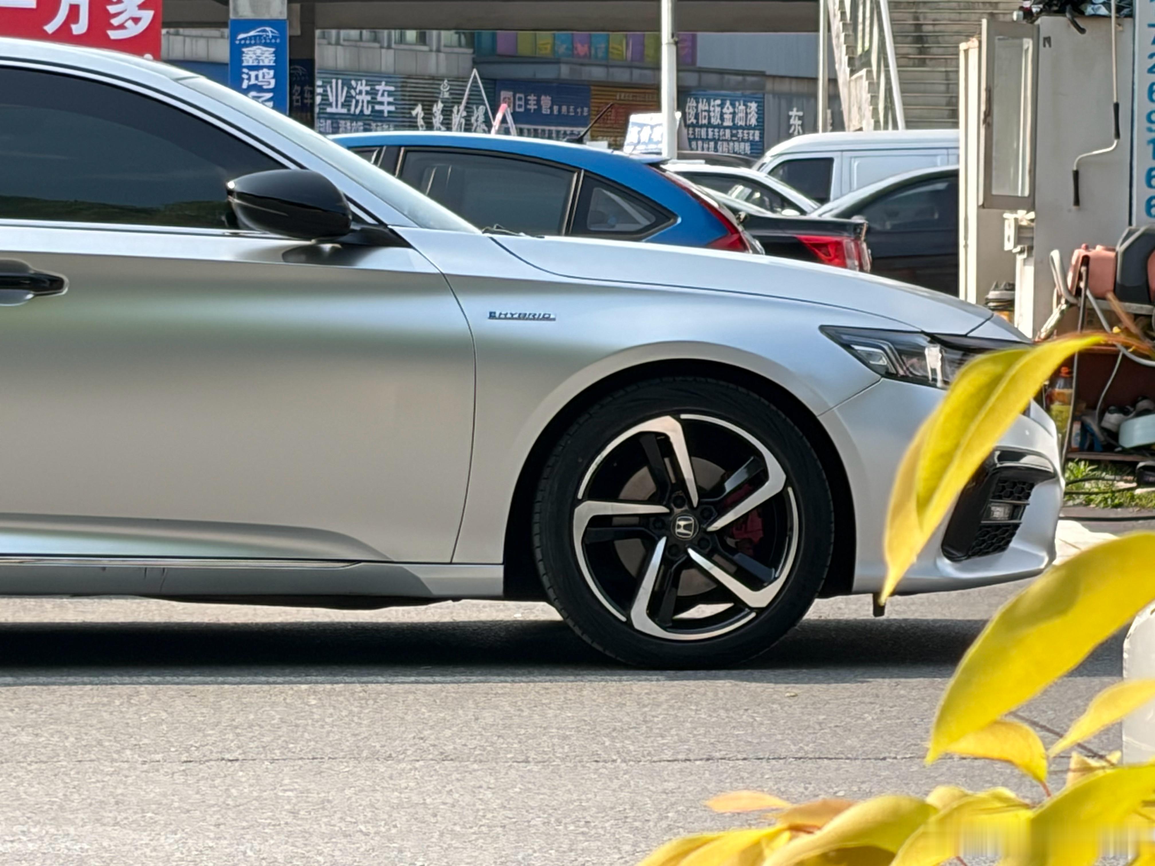 听说这个轮毂在漂亮国很受欢迎 襄阳·犀牛二手车
