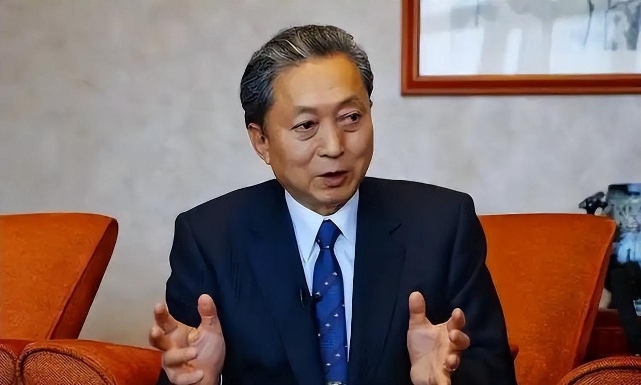 仅过24小时，"高市下台"成为日本爆点，鸠山由纪夫要担重任？
 
8月15日，日