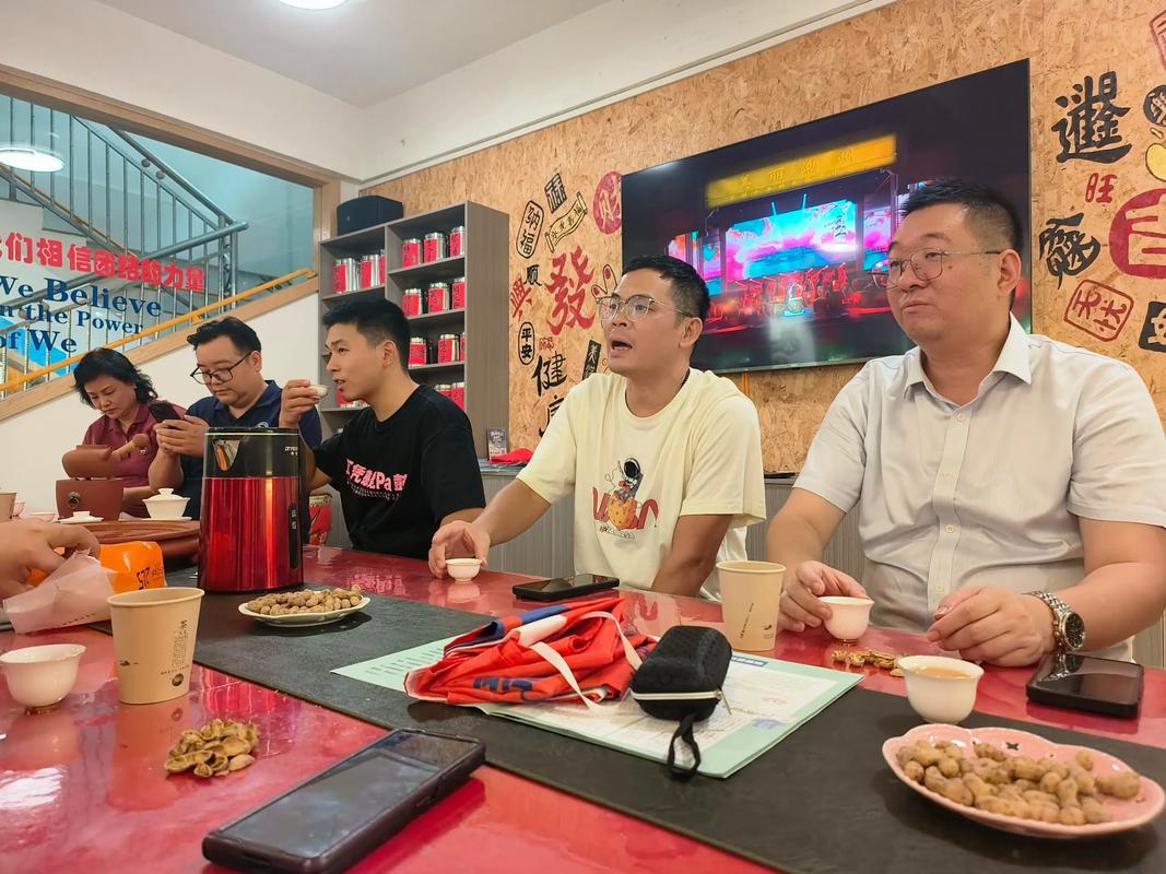香港四大才子蔡澜曾拜访一位做茶叶生意的老朋友，他的店铺不大，门面甚至有些破旧，但