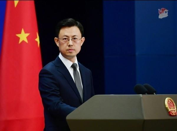 基辅被炸一夜后，泽连斯基终于清醒了？敦促中国施压普京，中方回了两句话


202