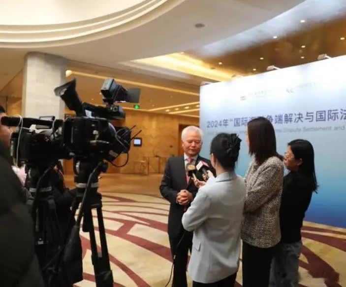 乌克兰冤不冤！三年多的时间，三年多的拼杀，硬生生把俄罗斯从一个超级大国打成了普通