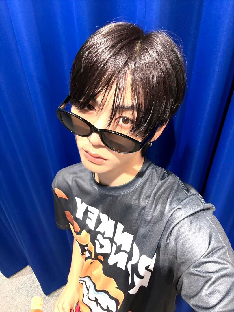 我家装逼男啊 ​​​