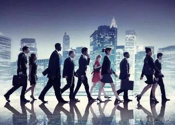 现在的这些资本家、小老板，要是没有劳动法在这制约，他真敢拿你当牛做马。这当中固然