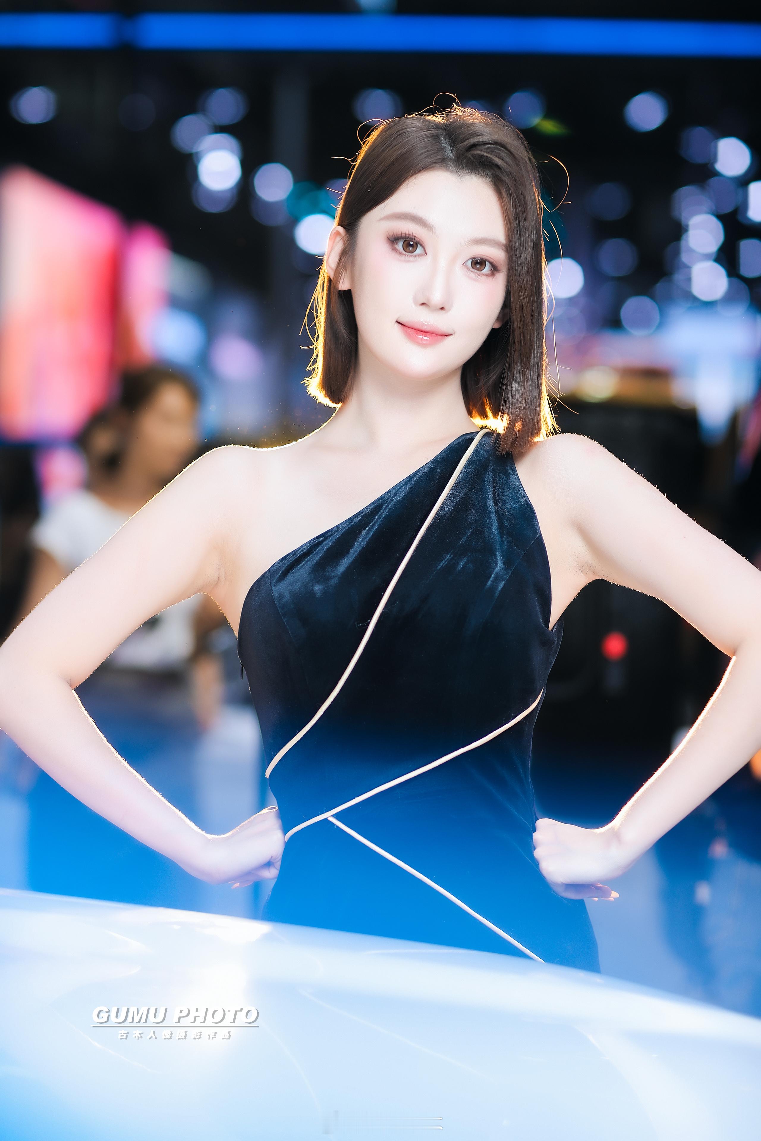 2026成都国际车展广汽传祺展台模特 2026成都国际车展成都车展 