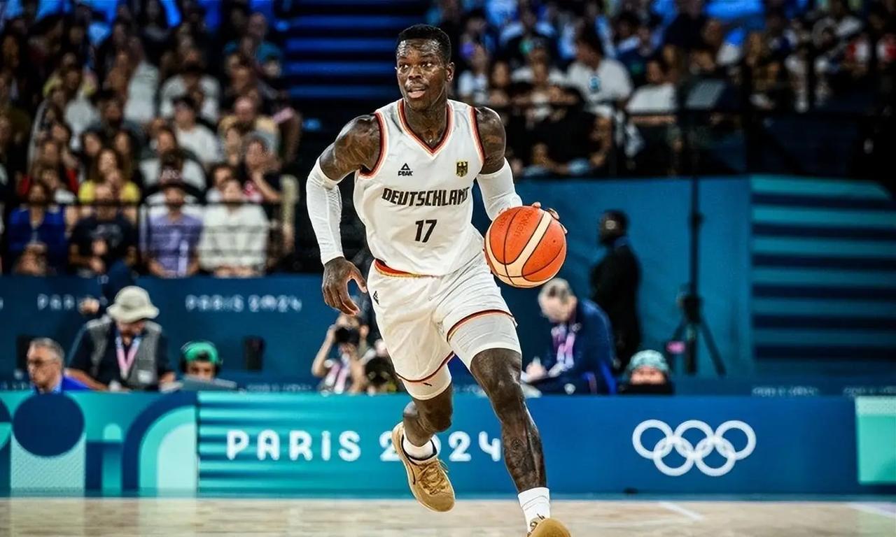 骑士替补后卫施罗德说出了心声！骑士在季后赛首轮打出了压倒性的表现，以总比分2-0