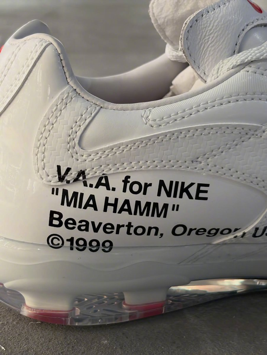 Virgil Abloh Archive x Nike CRYOSHOTV.A.