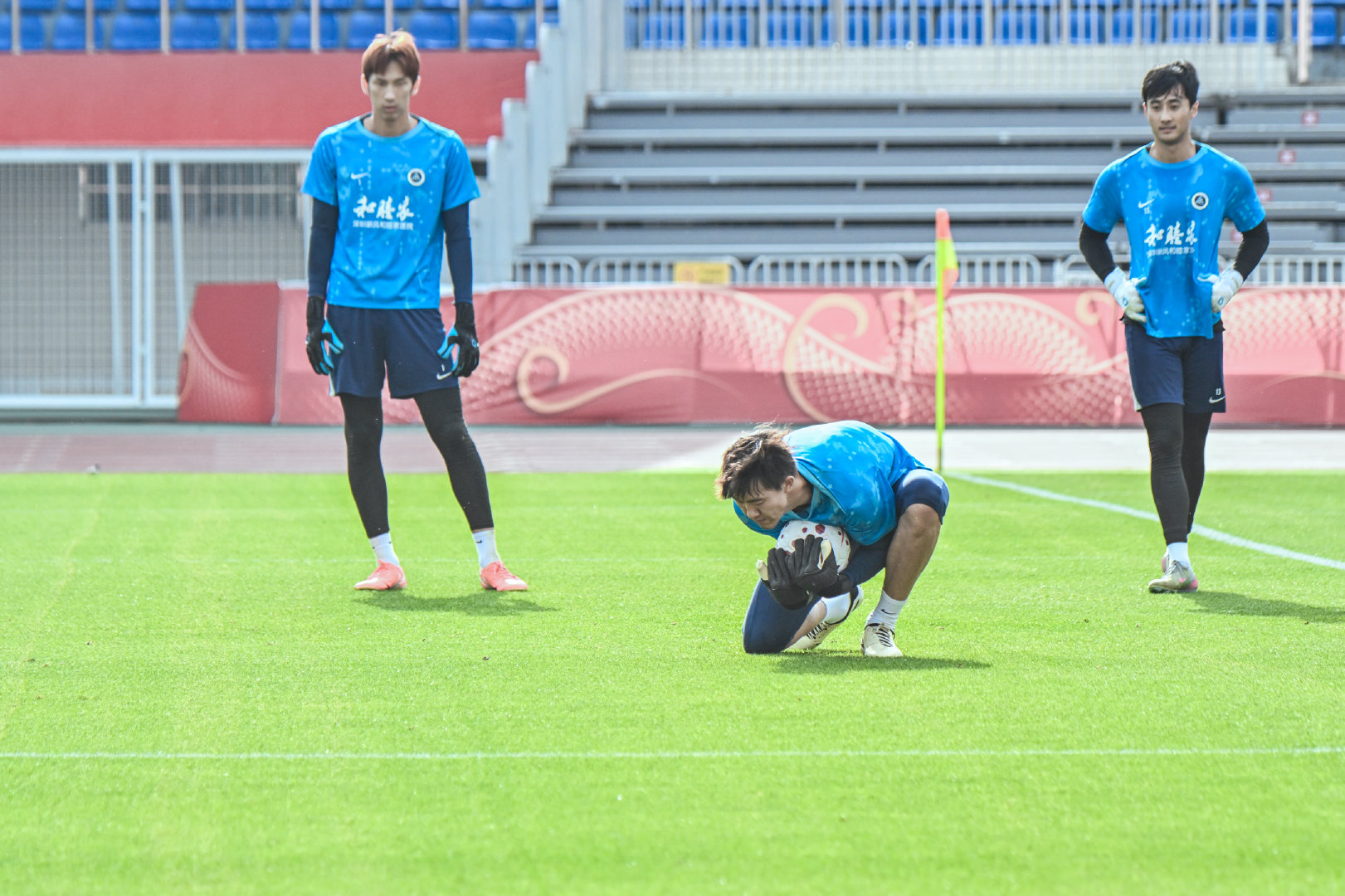 ⏳赛前官训·比赛日前24小时🔋进入比赛状态，专注每一细节💪明日对手不容小视➡