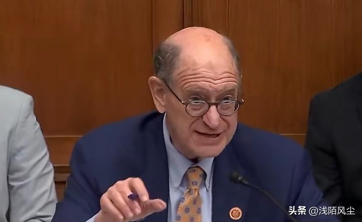 议员布拉德·谢尔曼:“我个人认为，我们不应该关注资产规模，而应该关注负债，200