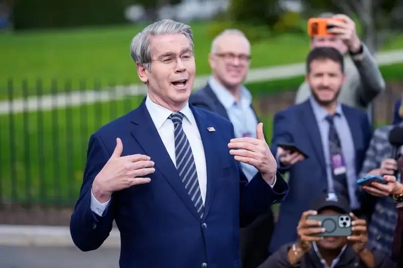 美国对伊朗发动袭击后，印度却捡了大便宜。据报道，美国财政部长贝森特在社交平台X发