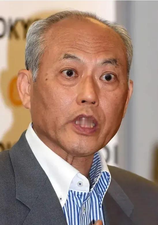 11月28日，日本东京都前知事舛添要一在推特上发文：日本一亿多国民因为高市早苗不