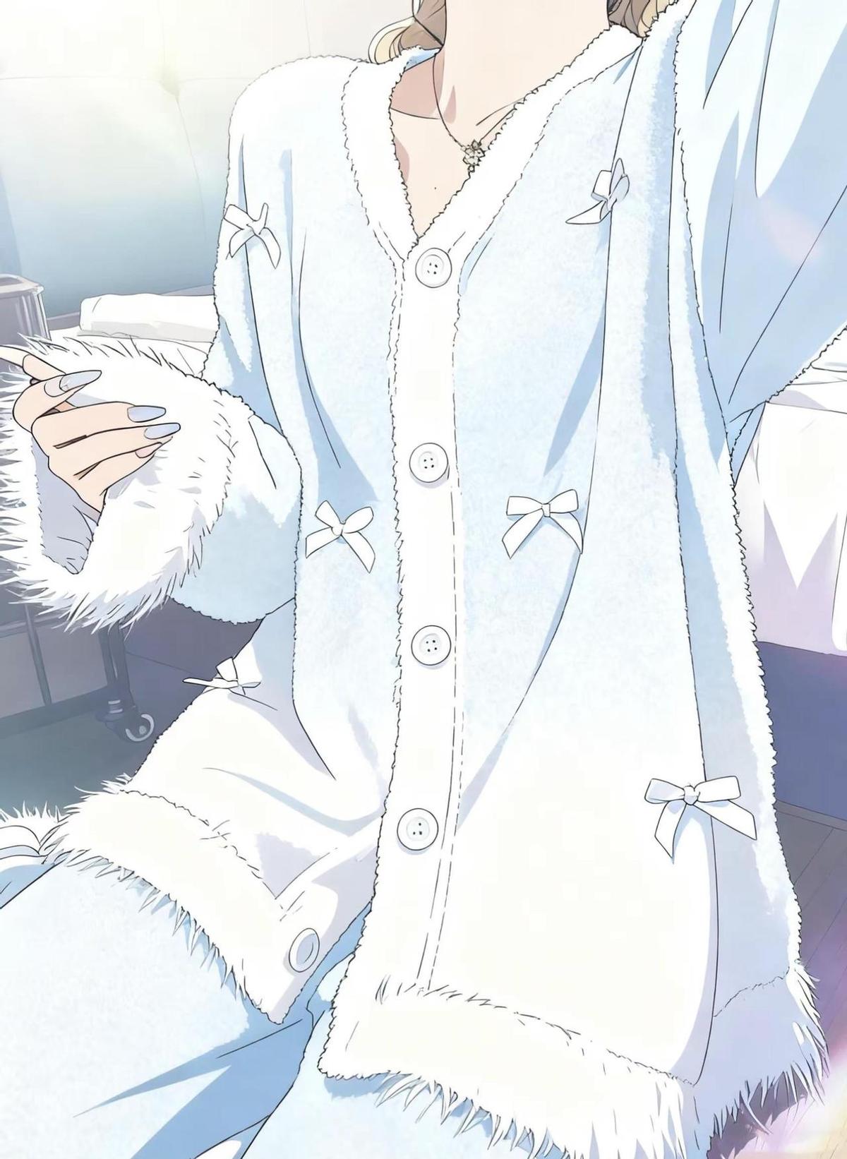 蓝白渐变，摸上去像云朵偷了棉花糖。
不是网红滤镜，是真能裸穿不扎人。
以前的毛绒