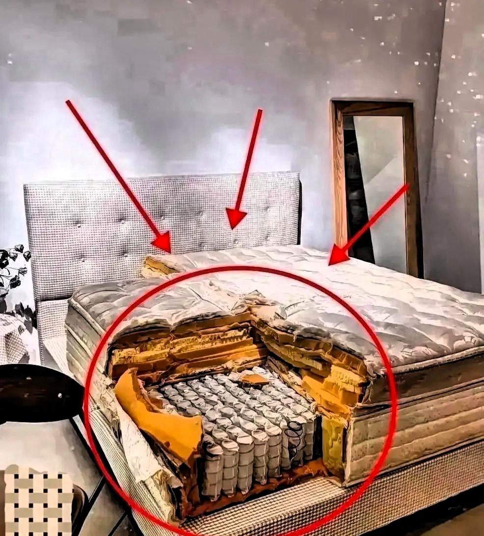 夫妻嫌床垫睡感不适直接开拆，一刀剖开反而意外火遍全网

夫妻俩网购了一张床垫，使