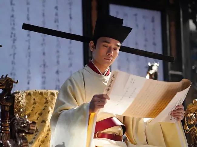 宋仁宗：一个不会做皇帝的皇帝，为何被后世深深怀念？

嘉祐八年三月，东京城突然像