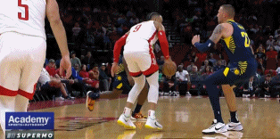 #趣说NBA# 
北京时间10月13日NBA联盟官方宣布：对于火箭队球员狄龙.布