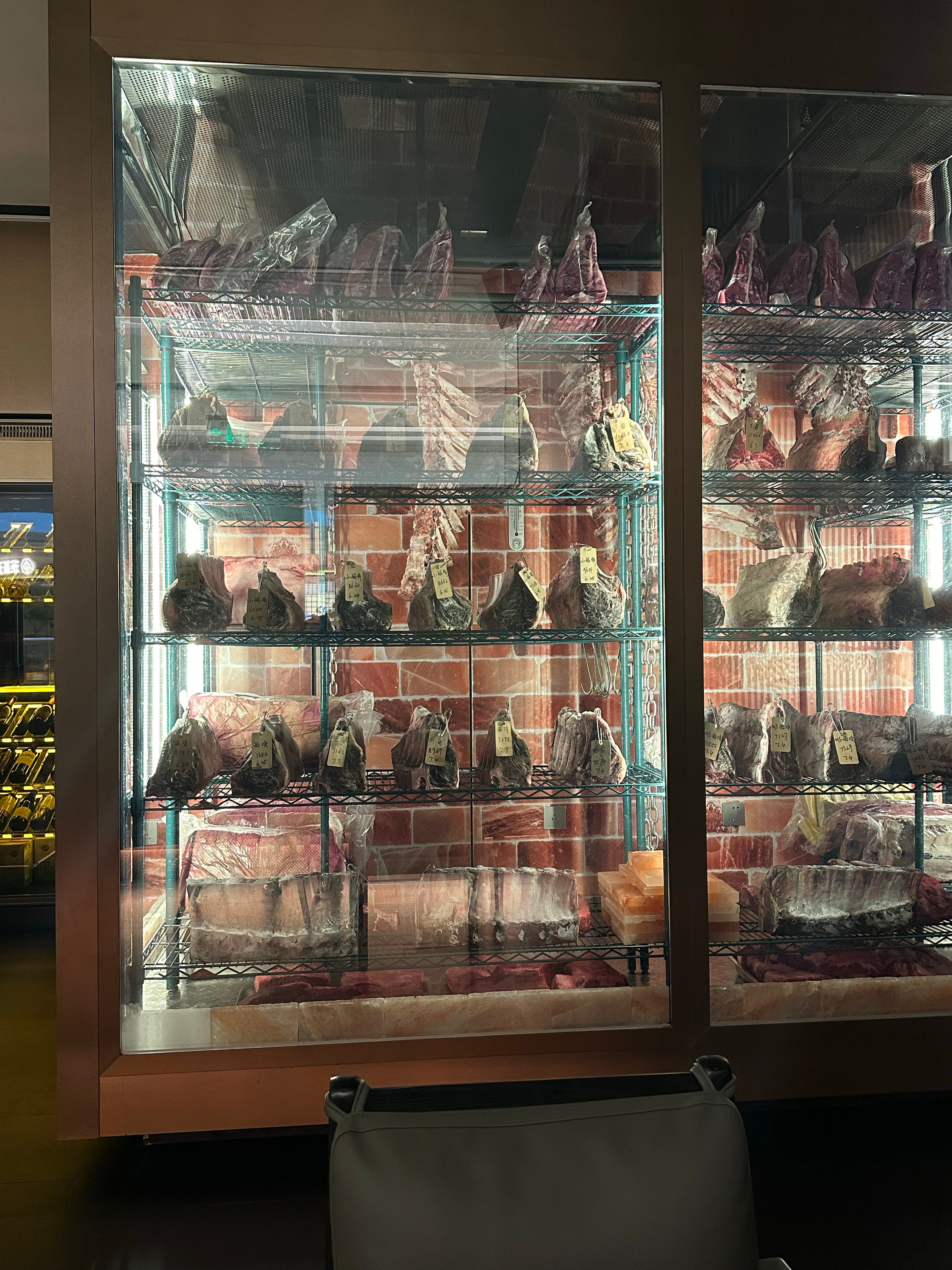 daily：）最近吃到了年度最喜欢的牛排一定要给你们安利下🥩牛排家的干式熟成牛